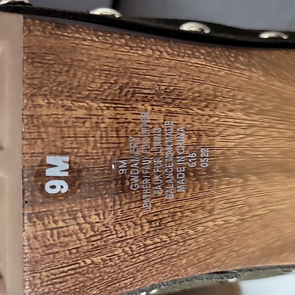 Guess Damery Medium Green  Studded Platform Heels sz 9 - Picture 10 of 12